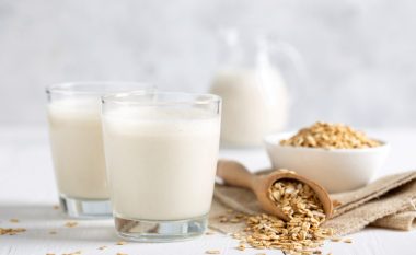 Konsumimi i dy filxhanëve me qumësht tërshëre çdo ditë, sjell përfitime të shumta