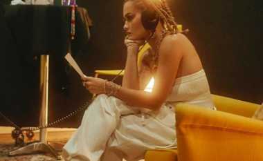 Rita Ora feston për dy gjëra këtë javë, këngën “How We Do” të realizuar nëntë vite më parë dhe për “Bang” me mbi 20 milionë dëgjime në Spotify