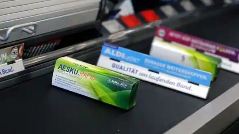 Supermarketet gjermane kanë filluar të shesin teste të shpejta për coronavirusin