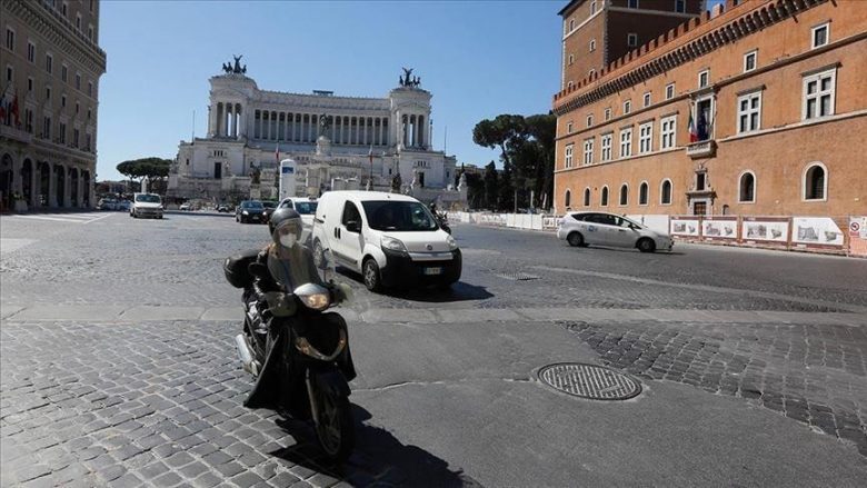 Italia e mbyllur deri në maj, nga e hëna 10 rajone me të kuqe