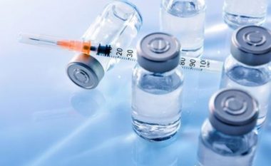 Shqipëria siguron 500 vaksina antiCOVID për punonjësit shëndetësor në Kosovë
