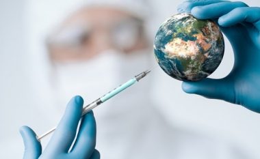 Vaksinimi në botë: Cilat vende po bëjnë përparim dhe cilat janë viktima të sistemit të ngadaltë