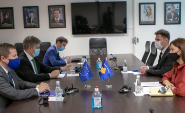 Haxhiu takoi shefin e Zyrës së Bashkimit Evropian në Kosovë dhe Shefin e EULEX-it, flasin për prioritetet e Ministrisë së Drejtësisë