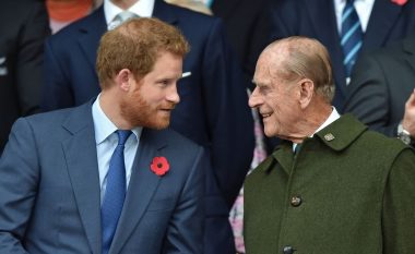 Princ Harry mbërrin në Angli për varrimin gjyshit të tij, por pa Meghan Markle