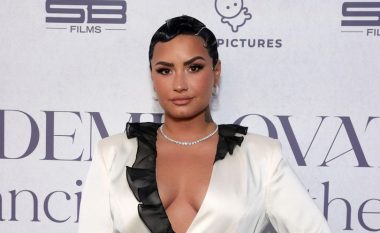 Demi Lovato vendos që të shmang diskutimin e rikuperimit të saj nga overdoza