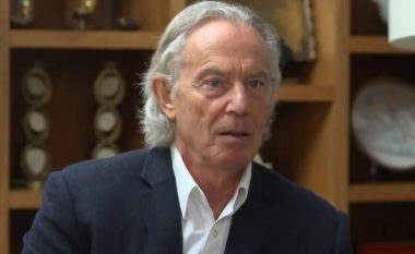 Tony Blair dha një intervistë, por të gjithë folën për frizurën e tij
