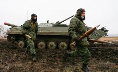 Franca dhe Gjermania po ndjekin nga afër lëvizjet e trupave ruse në Ukrainë
