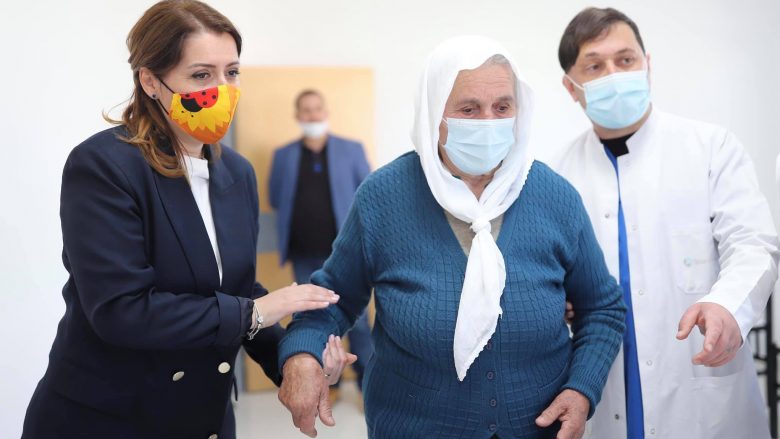 Sot në Shqipëri u kryen mbi 17 mijë vaksinime