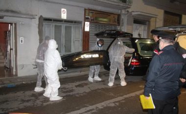 Ngjarje e rëndë në Itali: Shqiptari godet me çekiç për vdekje gruan e tij – fëmijët panë gjithë ngjarjen