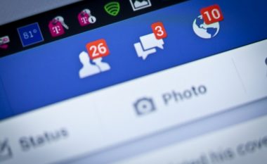 Facebook nuk ka në plan t’ju tregojë nëse jeni një nga 533 milionë njerëzit, të dhënat e të cilëve u zbuluan në internet