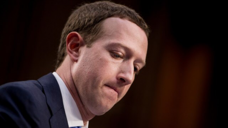 Themeluesi i Facebook Mark Zuckerberg përdor aplikacionin Signal për të komunikuar