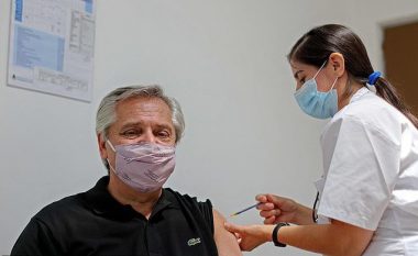 Ishte vaksinuar para dy muajve me Sputnik V, presidenti i Argjentinës infektohet me coronavirus