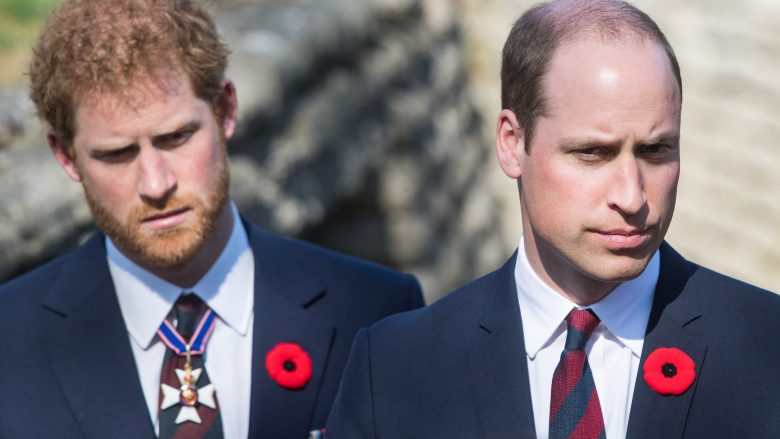 Përse Princi William po ngurron të pajtohet me Harryn?