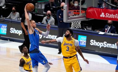 Davis ritkhehet nga lëndimi, por Lakers pësojnë humbje nga Dallas