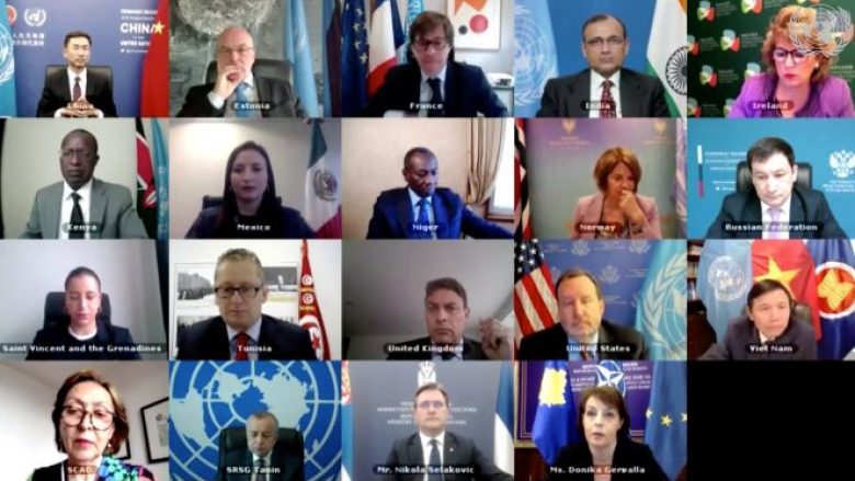 Flamuri i Kosovës acaron përfaqësuesin e Rusisë në OKB, ndërpritet mbledhja e Këshillit të Sigurimit