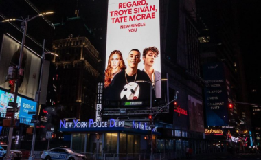 Një tjetër sukses për DJ Regard, vendoset në ‘billboard’-in e “Times Square” në New York
