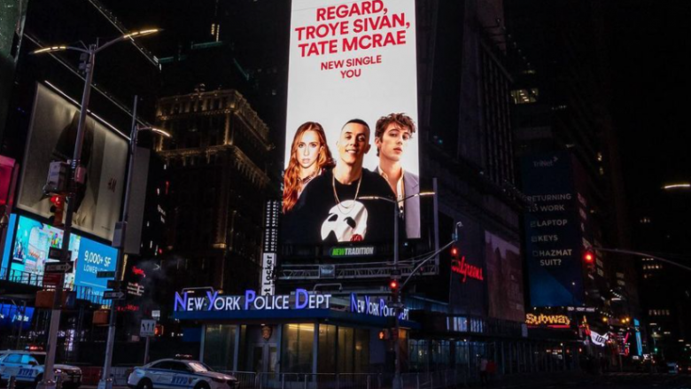 Një tjetër sukses për DJ Regard, vendoset në ‘billboard’-in e “Times Square” në New York