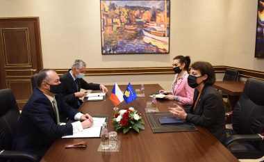 Gërvalla takoi ambasadorin çek: Presim mbështetjen e Çekisë në procesin e liberalizimit të vizave