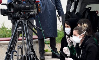 Gazetarët e Kosovës kërkojnë të jenë prioritet në vaksinim