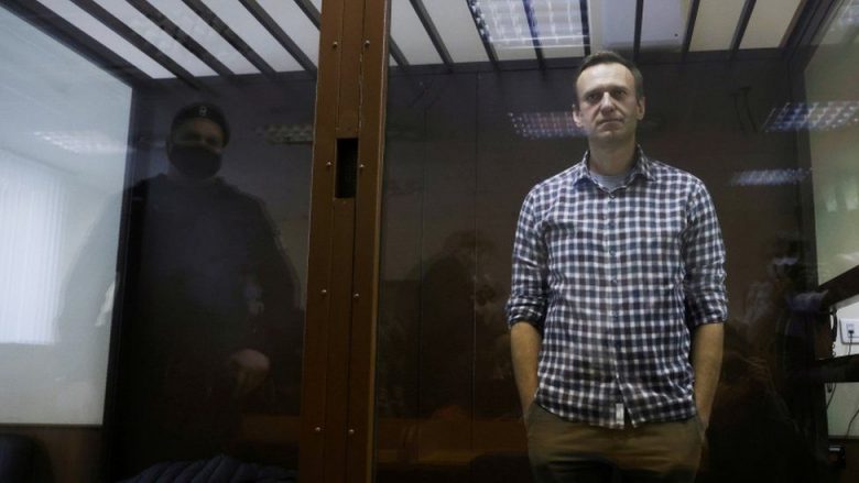 Alexei Navalny në grevë urie për 18 ditë, mjekët thonë se ai mund të ‘vdesë brenda ditësh’ nëse nuk i jepet kujdesi mjekësor