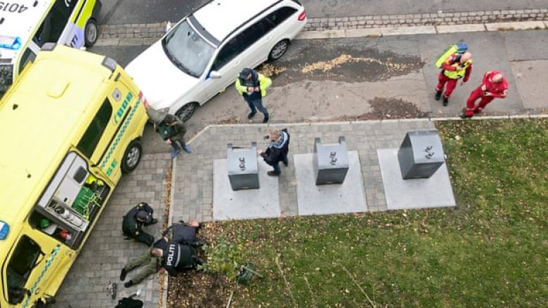 Pati vjedhur ambulancën dhe u përpoq që të ‘shkelë’ këmbësorët – burri norvegjez përballet me gjyqin