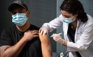 SHBA-ja ka administruar deri më tani më shumë se 200 milionë doza të vaksinës kundër COVID-19