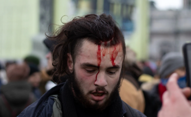 Studentët rusë paguajnë çmim të shtrenjtë për protestat politike