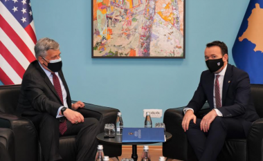 Ministri Faton Peci pas takimit me ambasadorin Kosnett: Transparenca dhe ligjshmëria, prioritet në drejtimin e ministrisë