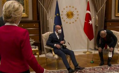 Mbeti në këmbë për një kohë gjatë takimit me Erdoganin, Leyen flet për herë të parë rreth momentit të sikletshëm