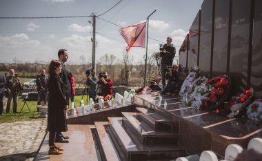 Konjufca dhe Bogujevci bëjnë homazhe në Lybeniq të Pejës