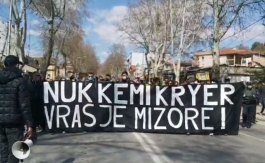 Filloi protesta në Shkup: “Nuk kemi kryer vrasje mizore”