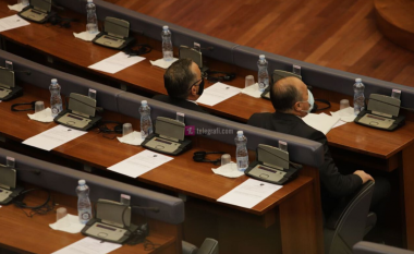 Hoxhaj e Hamza të pranishëm në seancën për presidentin