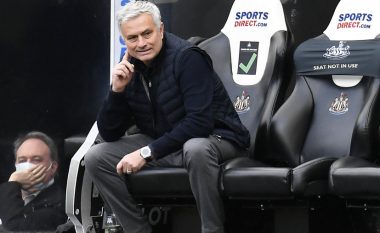 Mourinho i zhgënjyer pas barazimit ndaj Newcastle: Atë që kam në mendje do ta them vetëm në zhveshtore