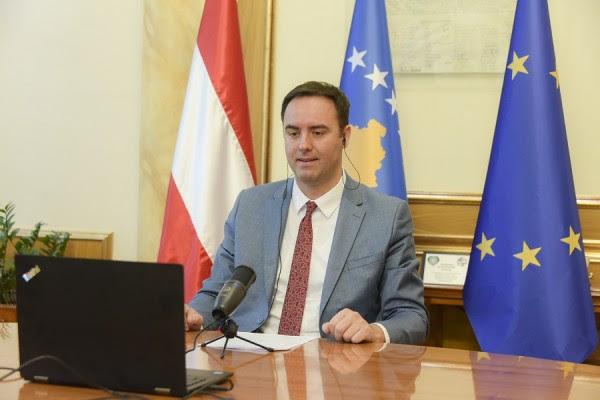 Konjufca takim virtual me kryeparlamentarin austriak Sobotka