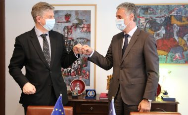 Kryeprokurori Lumezi dhe shefi i EULEX-it diskutojnë për forcimin e sundimit të ligjit