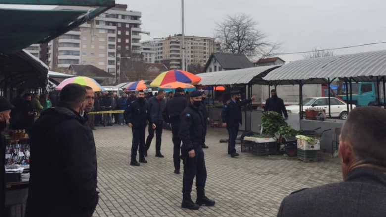 Një i vrarë dhe dy të plagosur me armë zjarri në Mitrovicë