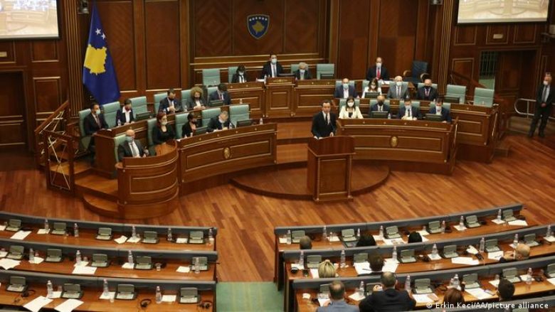 DW: Ligji për zgjedhje – mollë sherri për zgjedhjen e presidentit të Kosovës