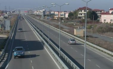 Nisin punimet në autostradën Tiranë – Durrës