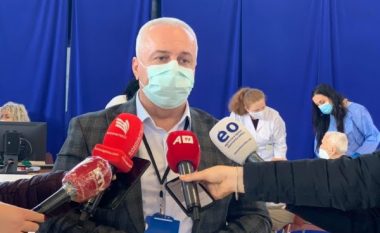Mbi 300 persona të moshuar kanë marrë vaksinën antiCOVID-19 në qendrën “1 Tetori” në Prishtinë