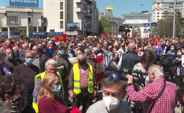 Në Shkup u mbajt protesta për lirimin e dhunuesve të dënuar për 27 prillin