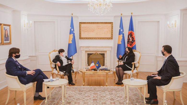Osmani kërkon mbështetjen franceze për liberalizimin e vizave për Kosovën