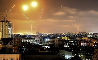 Militantët palestinezë kanë hedhur më shumë se 200 raketa nga Rripi i Gazës në drejtim të Izraelit, thotë ushtria izraelite