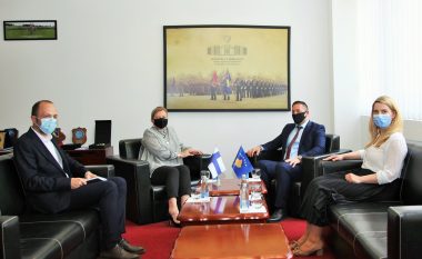 Ministri Mehaj priti ambasadoren e Finlandës në Kosovë, flasin për fuqizimin e bashkëpunimit mes dy shteteve
