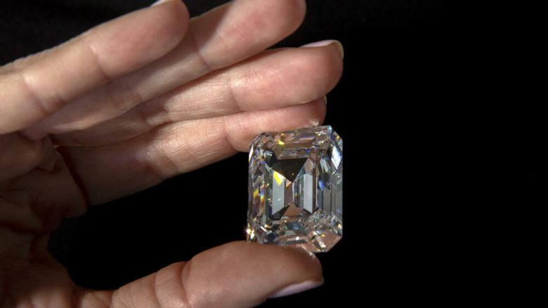 Shitet në ankand diamanti më i madh në histori, vlera e tij kap vlerën e 14 milionë dollarëve