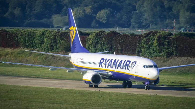 Alarm për bombë, ulet në aeroportin e Berlinit aeroplani i Ryanair