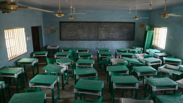 Banda e armatosur dhe me motoçikleta rrëmbejnë mbi 150 nxënës në një shkollë në Nigeri