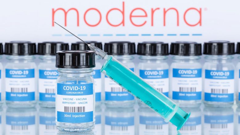 Moderna thotë se vaksina e saj anti-COVID është e sigurt dhe duket efektive tek adoleshentët