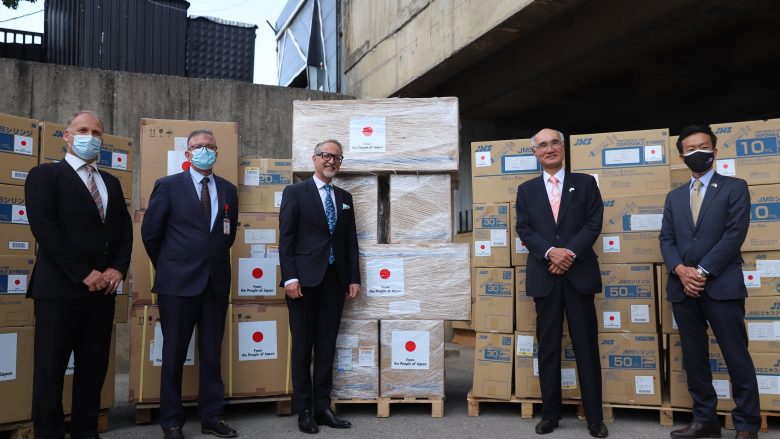 Ministria e Shëndetësisë pranon pajisje mjekësore afro 1 milion euro nga Qeveria japoneze