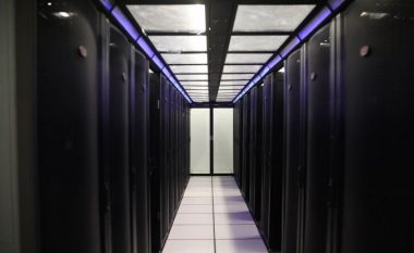 Irani thotë se ka zbuluar “superkompjuterin e tij më të fortë – prodhim vendor”
