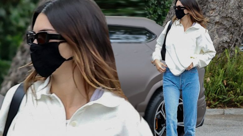 Kendall Jenner shihet në shëtitje në Los Angeles, pasi tregoi se kishte vuajtur nga ankthi